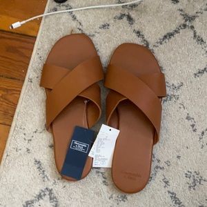 NWT ABERCROMBIE SANDALS